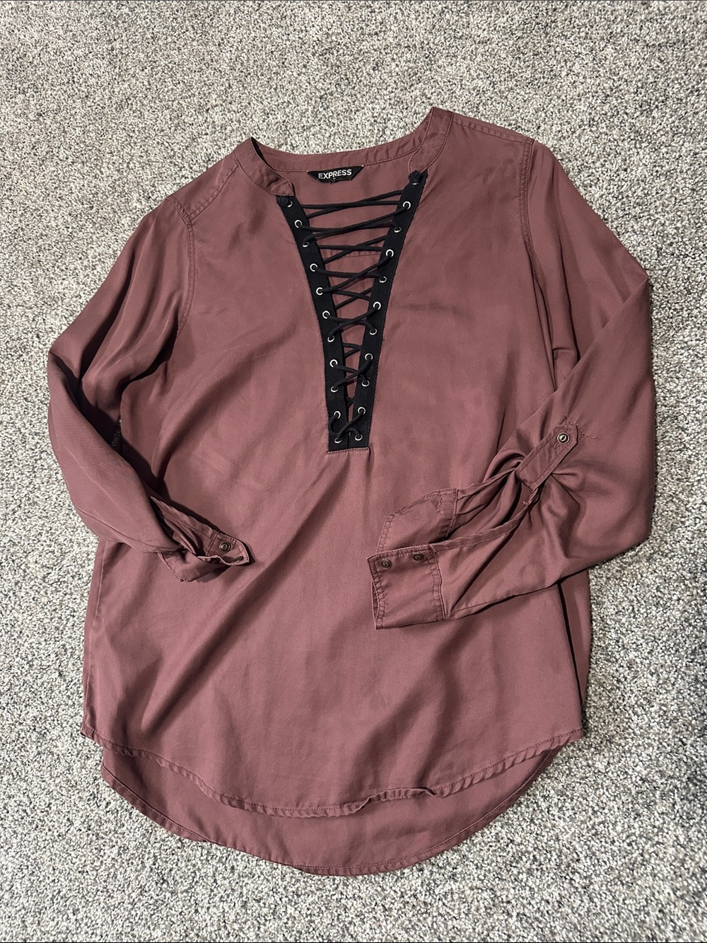 Express Mauve Long Sleeve Lace-Up V-Neck Top